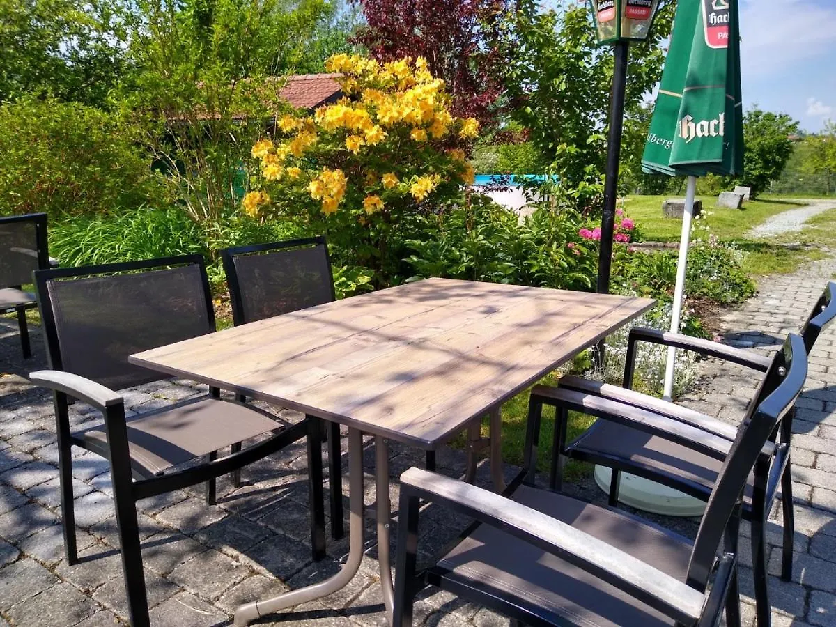 Hotel Schätzlhof Ruderting 3*,