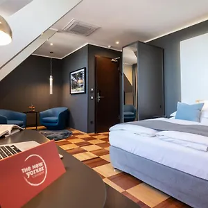 the-new-yorker-hotel.topcolognehotels.com/